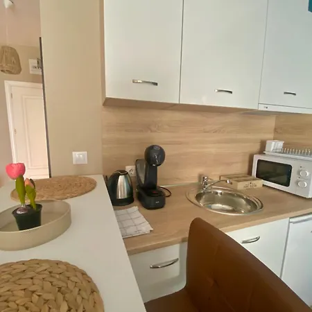 דירה и студия в комплекс Flores Garden