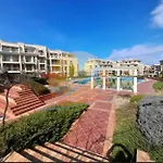 и студия в комплекс Flores Garden Tjernomorets