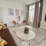 Lägenhet и студия в комплекс Flores Garden