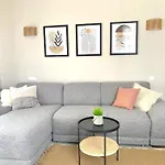 и студия в комплекс Flores Garden Lägenhet