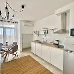 Lägenhet и студия в комплекс Flores Garden *