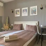 и студия в комплекс Flores Garden Lägenhet