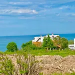 и студия в комплекс Flores Garden * Tjernomorets