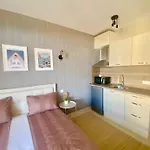 и студия в комплекс Flores Garden Tjernomorets
