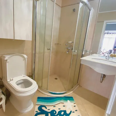Apartment и студия в комплекс Flores Garden