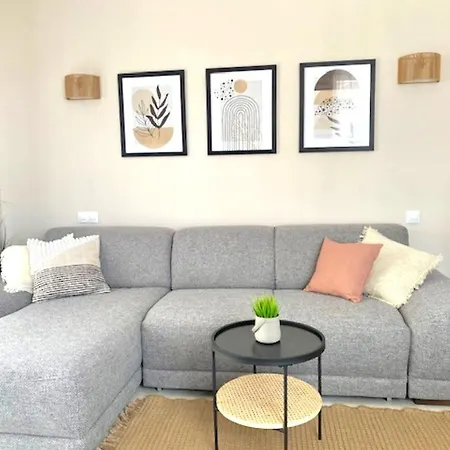 и студия в комплекс Flores Garden Appartement