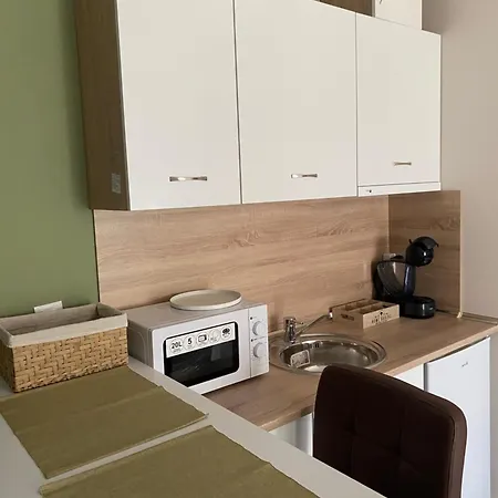 Apartment и студия в комплекс Flores Garden