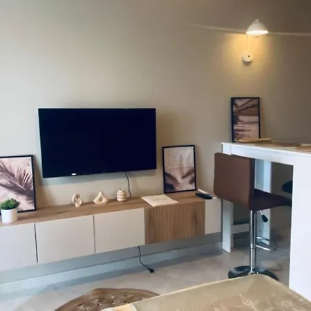 и студия в комплекс Flores Garden Tschernomorez
