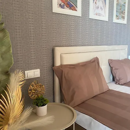 Apartment и студия в комплекс Flores Garden Tschernomorez