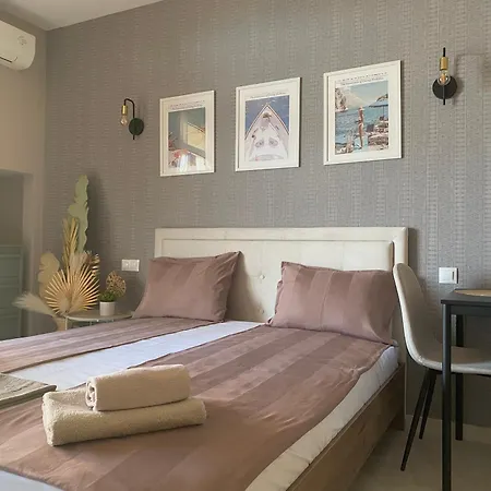и студия в комплекс Flores Garden Appartement