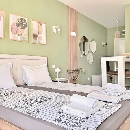 Apartment и студия в комплекс Flores Garden Tschernomorez
